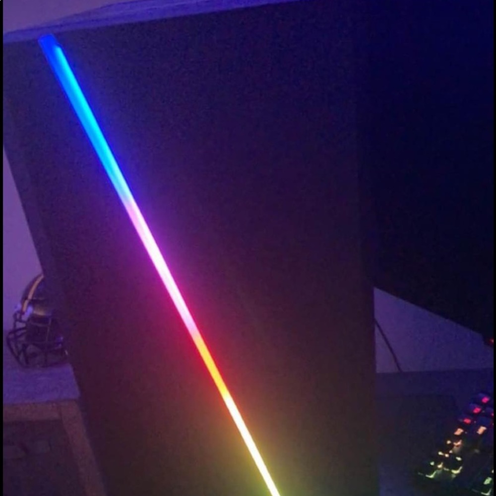Gaming Pc and 2 monitors